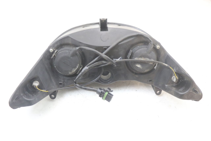 photo de PHARE AVANT PIAGGIO XEVO - X EVO 125 (2007 - 2017) - État de surface