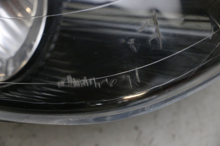 photo de PHARE AVANT PIAGGIO XEVO - X EVO 125 (2007 - 2017) - Inspection visuelle