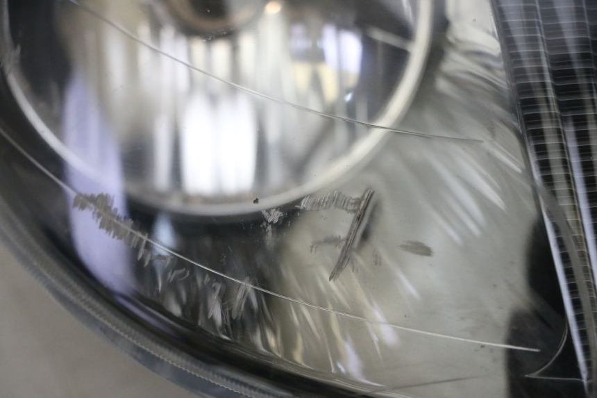 photo de PHARE AVANT PIAGGIO XEVO - X EVO 125 (2007 - 2017) - Zoom qualité