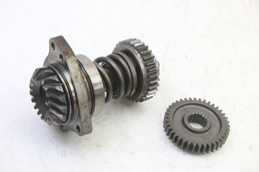 photo de PIGNON HONDA NTV DEAUVILLE 650 (2001 - 2006)