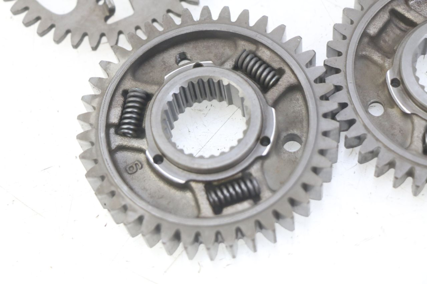 photo de PIGNON TRANSMISSION HONDA CBF 500 (2004 - 2007)