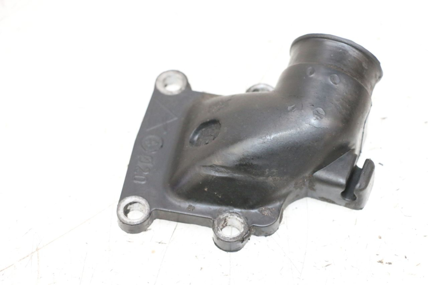 photo de PIPE ADMISSION MBK BOOSTER SPIRIT NAKED 50 (2004 - 2017) - Autre angle de vue