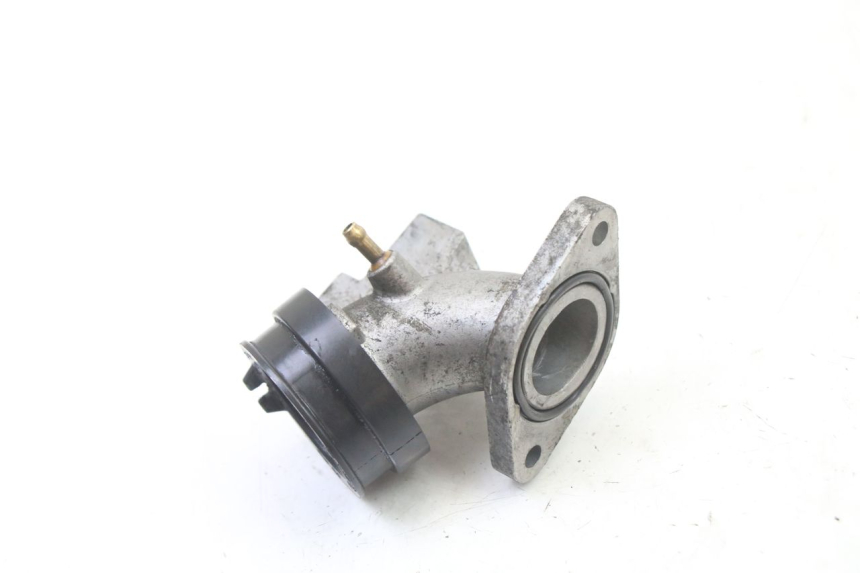photo de PIPE D'ADMISSION SUZUKI BURGMAN 125 (2007 - 2014)