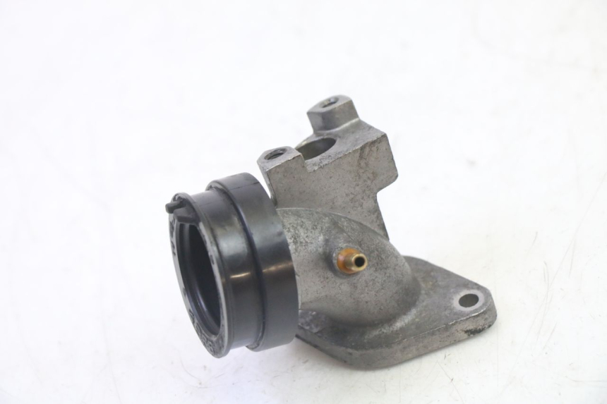 photo de PIPE D'ADMISSION SUZUKI BURGMAN 125 (2007 - 2014)