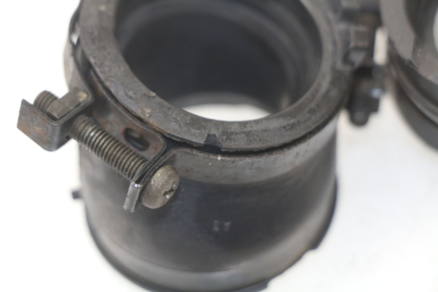 photo de PIPE D'ADMISSION HONDA CBF 500 (2004 - 2007)