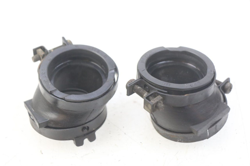photo de PIPE D'ADMISSION HONDA CBF 500 (2004 - 2007)