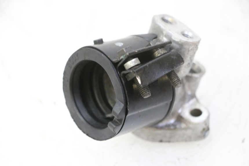 photo de PIPE D'ADMISSION HONDA FES S-WING SWING ABS 125 (2007 - 2015)