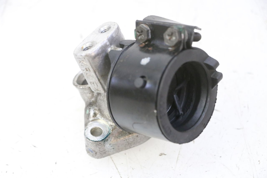 photo de PIPE D'ADMISSION HONDA FES S-WING SWING ABS 125 (2007 - 2015)
