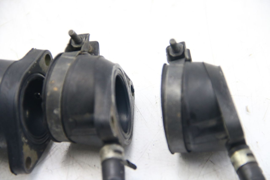 photo de PIPE D'ADMISSION YAMAHA FZS FAZER 600 (2001 - 2003)
