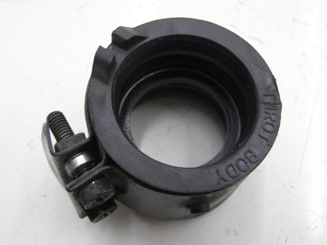 photo de PIPE D'ADMISSION HONDA FES PANTHEON 125 (2003 - 2007)