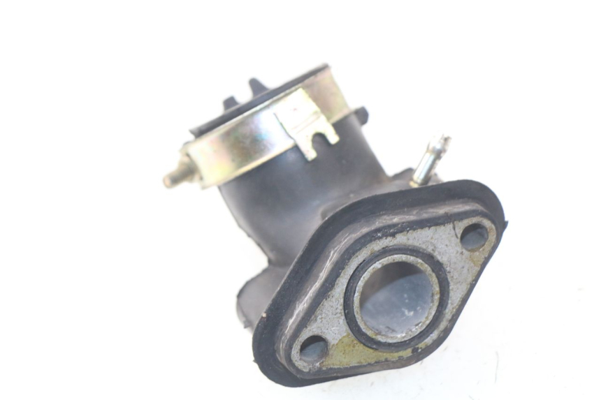 photo de PIPE D'ADMISSION PEUGEOT KISBEE 4T 50 (2010 - 2017)