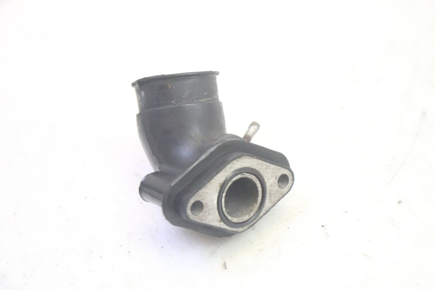 photo de PIPE D'ADMISSION PEUGEOT KISBEE 4T 50 (2010 - 2017) - Autre angle de vue