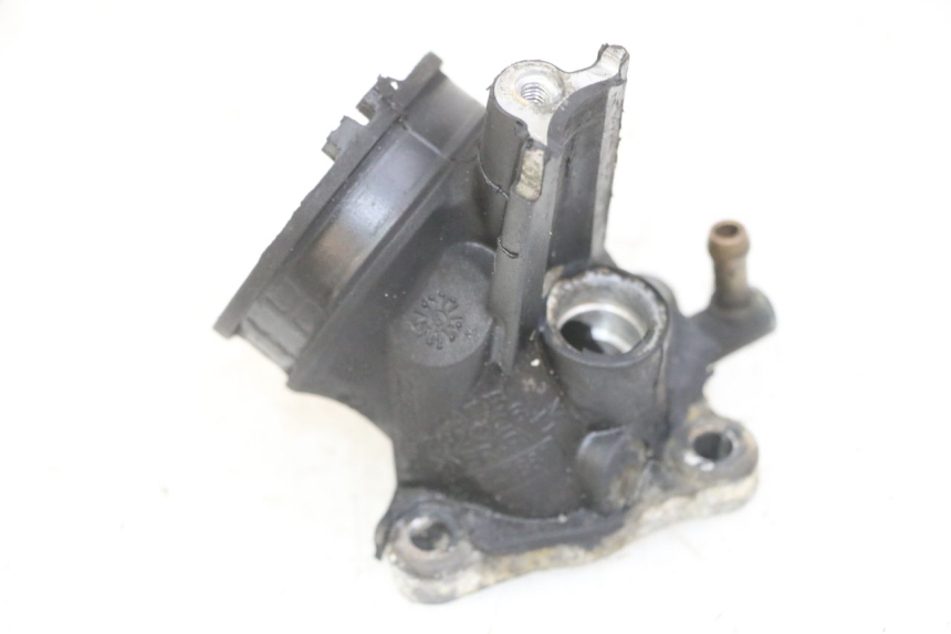 photo de PIPE ADMISSION PIAGGIO MP3 LT 300 (2010 - 2016)