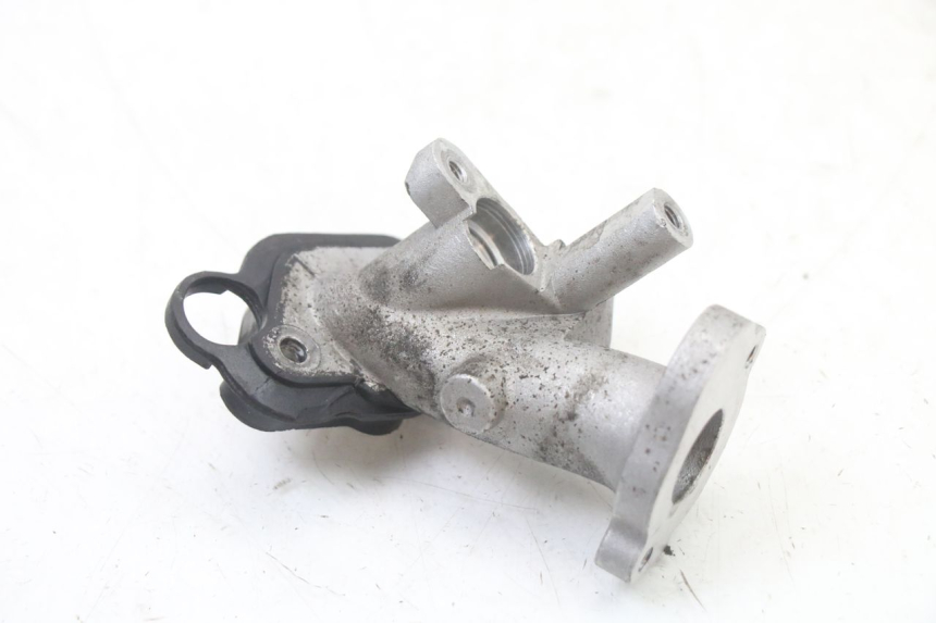 photo de PIPE D'ADMISSION PEUGEOT KISBEE 4T 50 (2018 - 2022)