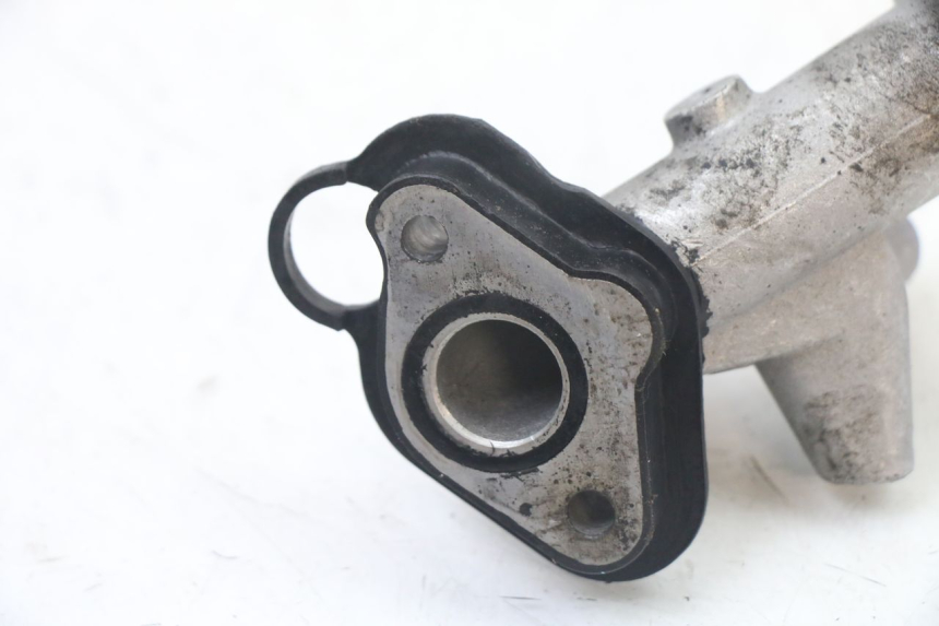 photo de PIPE D'ADMISSION PEUGEOT KISBEE 4T 50 (2018 - 2022)