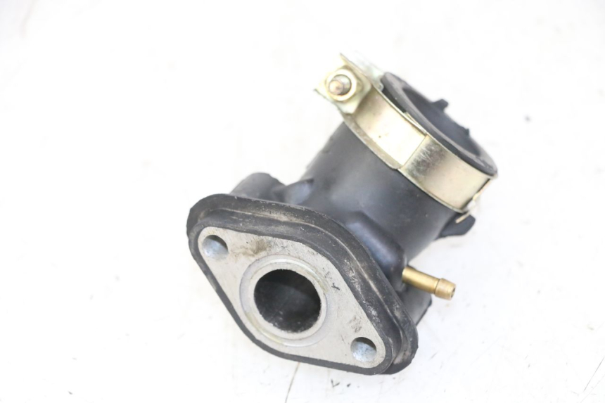photo de PIPE D'ADMISSION PEUGEOT KISBEE 4T 50 (2010 - 2017)