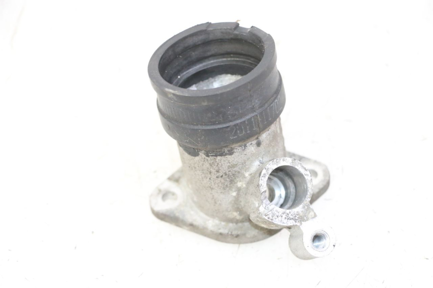 photo de PIPE ADMISSION PEUGEOT SATELIS 125 (2013 - 2018)