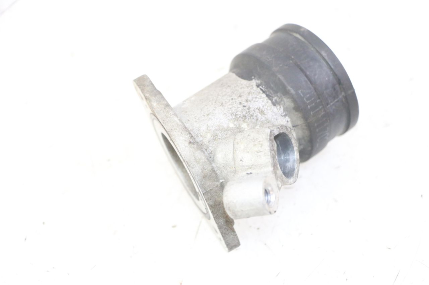 photo de PIPE ADMISSION PEUGEOT SATELIS 125 (2013 - 2018)