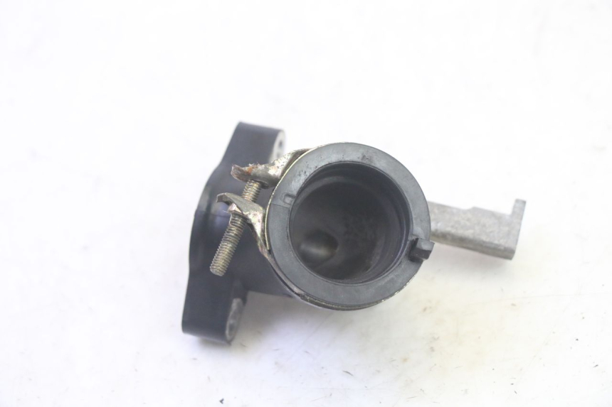 photo de PIPE ADMISSION DAELIM S1 125 (2007 - 2016) - Gros plan technique