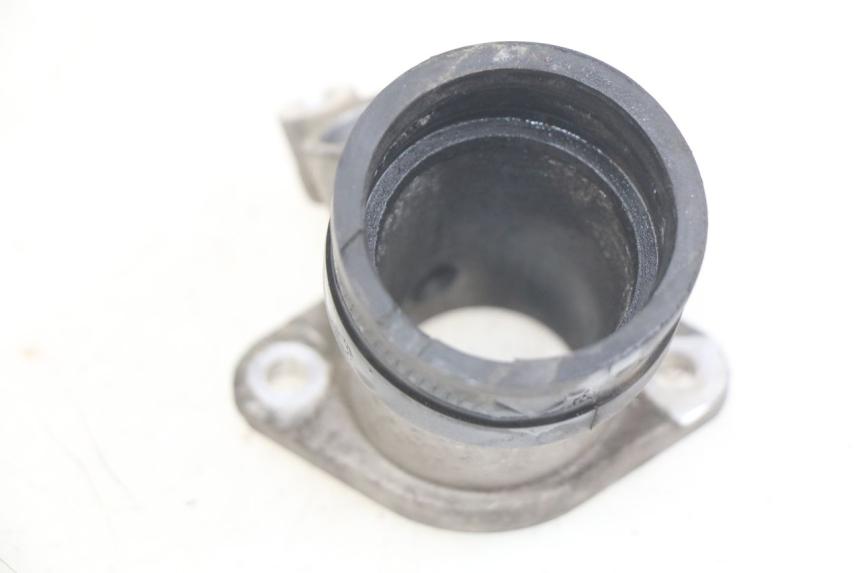 photo de PIPE D'ADMISSION PEUGEOT SATELIS 125 (2010 - 2012)