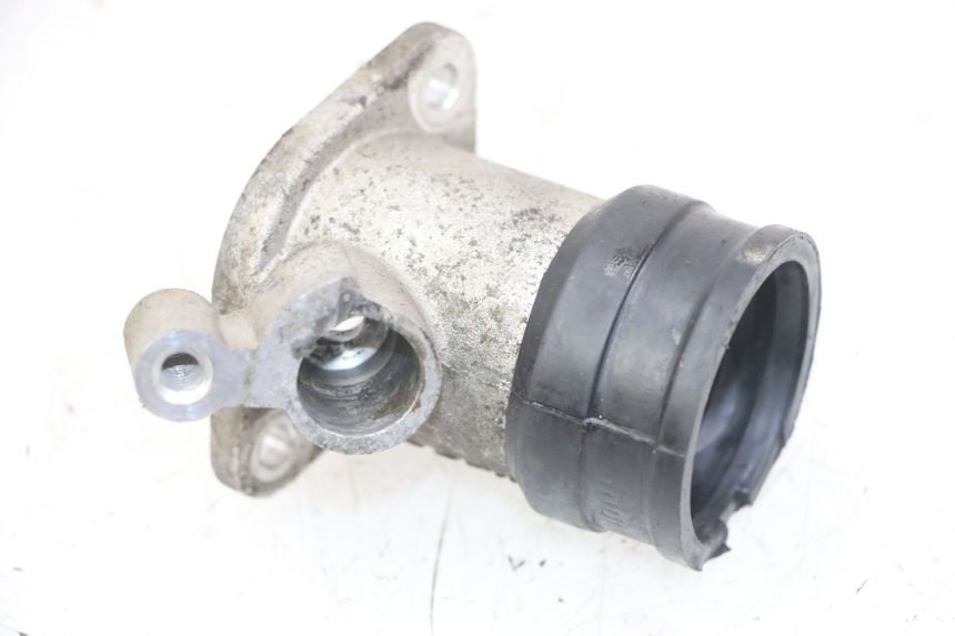 photo de PIPE ADMISSION PEUGEOT SATELIS 125 (2013 - 2018)