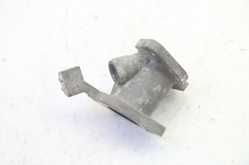 photo de PIPE D'ADMISSION DAELIM VJ ROADWIN FI 125 (2008 - 2017) - Gros plan technique