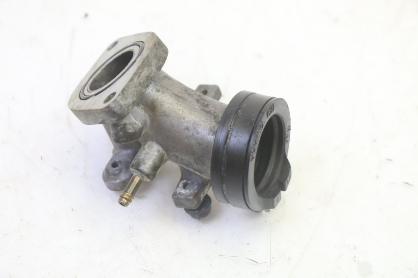 photo de PIPE D'ADMISSION YAMAHA XMAX X-MAX 125 (2006 - 2009)