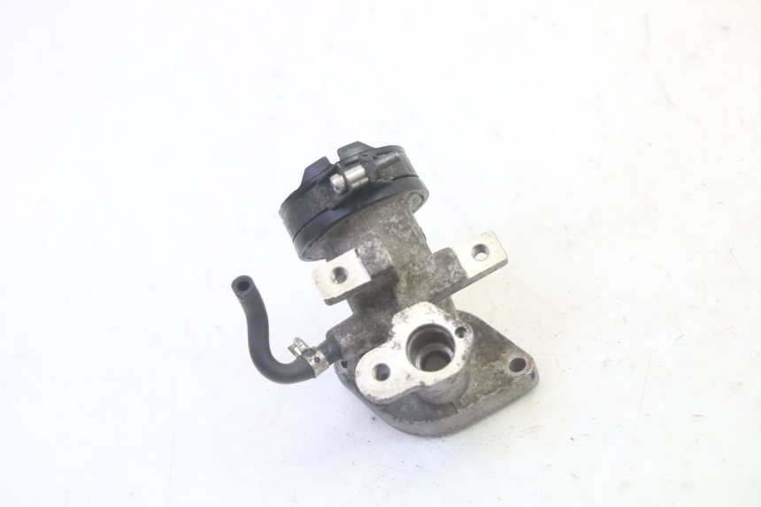 photo de PIPE ADMISSION YAMAHA X-MAX XMAX 125 (2010 - 2013) - Détail de la pièce