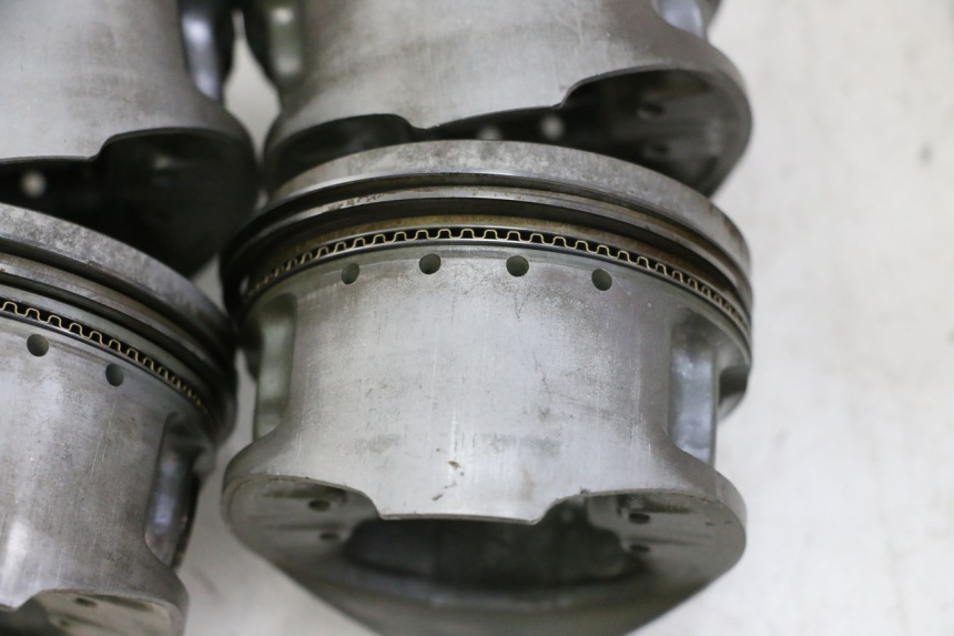 photo de PISTON YAMAHA FJ 36Y 1100 (1984 - 1985)