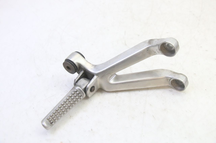 photo de PLATINE CALE PIED ARRIERE DROIT HONDA CBR RR FIREBLADE 900 (1992 - 1994)