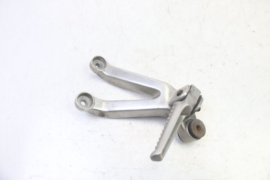 photo de PLATINE CALE PIED ARRIERE DROIT HONDA CBR RR FIREBLADE 900 (1992 - 1994)