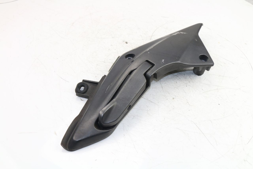 photo de PLATINE CALE PIED ARRIERE DROIT HONDA FJS SILVER WING SILVERWING 400 (2005 - 2008)