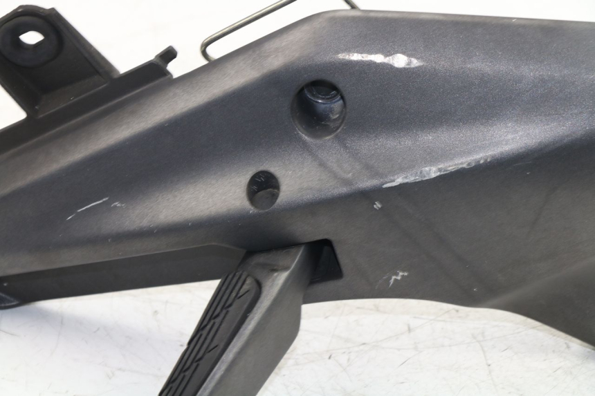 photo de PLATINE CALE PIED ARRIERE DROIT HONDA FJS SILVER WING SILVERWING 400 (2005 - 2008)