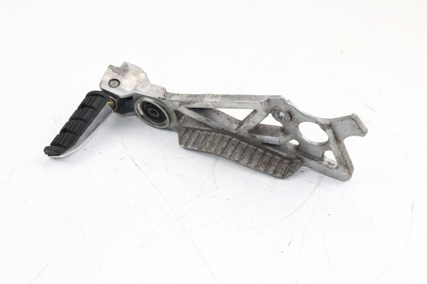 photo de PLATINE CALE PIED ARRIERE DROIT YAMAHA FZX FAZER 750 (1987 - 1998)