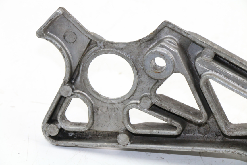 photo de PLATINE CALE PIED ARRIERE DROIT YAMAHA FZX FAZER 750 (1987 - 1998)