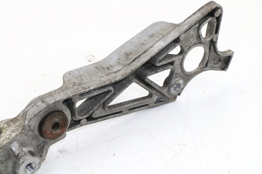 photo de PLATINE CALE PIED ARRIERE DROIT YAMAHA FZX FAZER 750 (1987 - 1998)