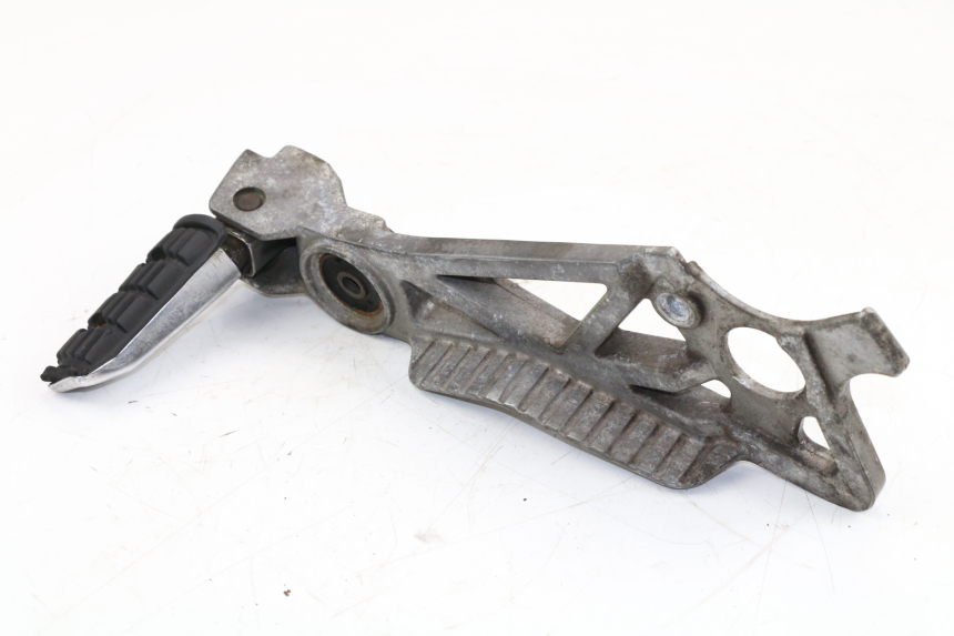 photo de PLATINE CALE PIED ARRIERE DROIT YAMAHA FZX FAZER 750 (1987 - 1998)
