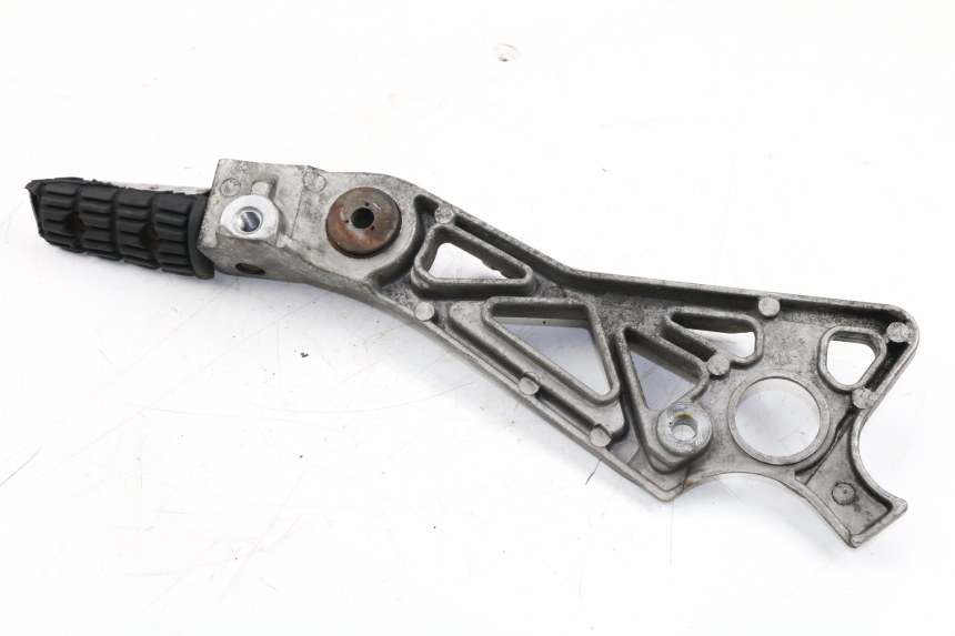 photo de PLATINE CALE PIED ARRIERE DROIT YAMAHA FZX FAZER 750 (1987 - 1998)