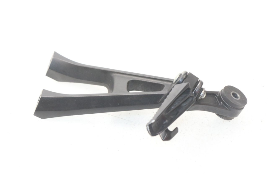photo de PLATINE CALE PIED ARRIERE DROIT SUZUKI GSX-R GSXR K16 1000 (2012 - 2016)