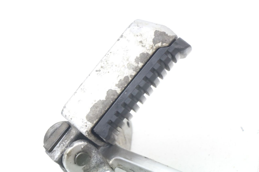 photo de PLATINE CALE PIED ARRIERE DROIT KAWASAKI GTR 1000 (1994 - 2004)