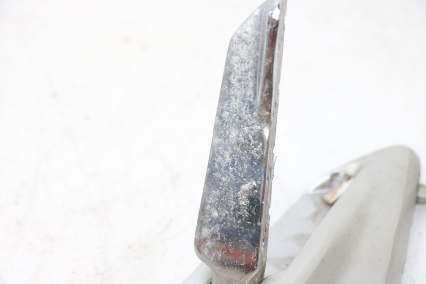 photo de PLATINE CALE PIED ARRIERE DROIT JM MOTORS GTS 125 (2015 - 2019) - Détail de la pièce