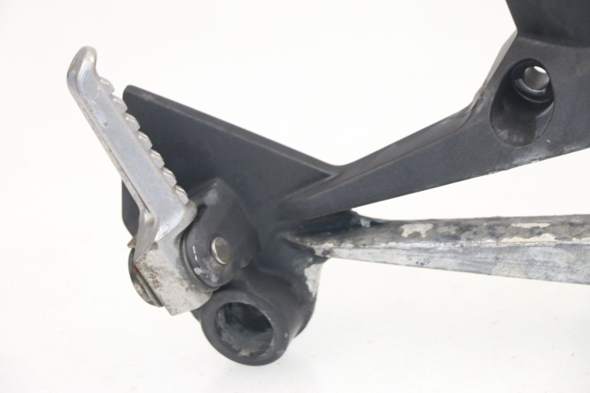 photo de PLATINE CALE PIED ARRIERE DROIT KAWASAKI Z 750 (2007 - 2013)