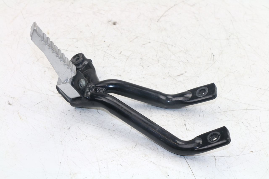 photo de PLATINE CALE PIED ARRIERE DROIT KYMCO K-PW K-PIPE 50 (2012 - 2017)