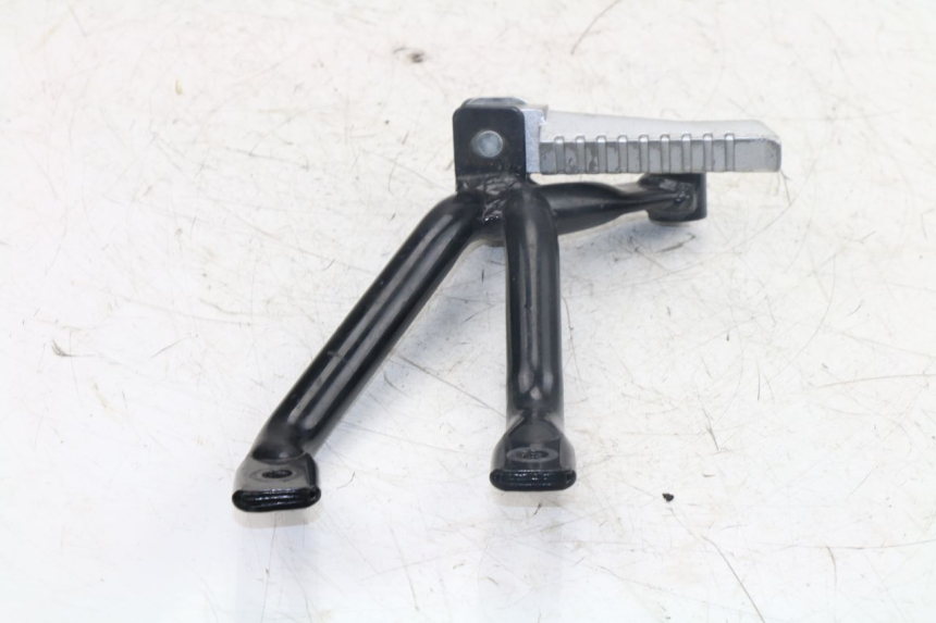 photo de PLATINE CALE PIED ARRIERE DROIT KYMCO K-PW K-PIPE 50 (2012 - 2017)