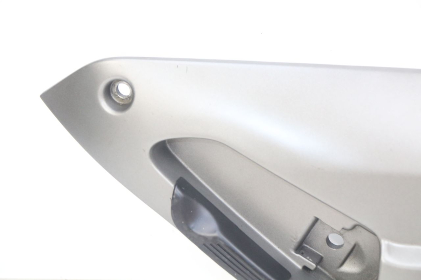 photo de PLATINE CALE PIED ARRIERE DROIT GILERA NEXUS 125 (2009 - 2013)