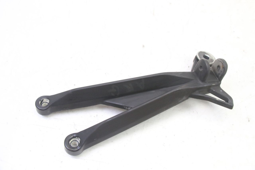 photo de PLATINE CALE PIED ARRIERE DROIT MAG POWER R-STREET 50 (2016 - 2025)