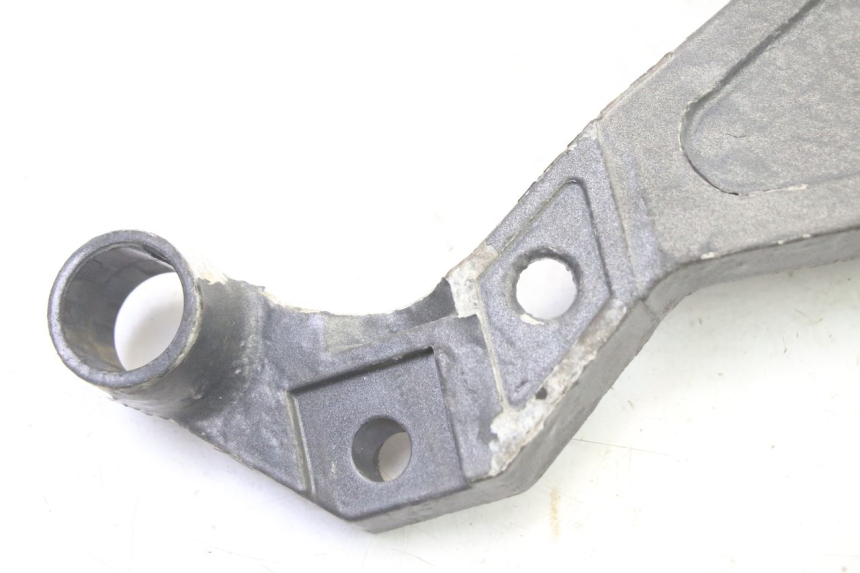 photo de PLATINE CALE PIED ARRIERE DROIT TRIUMPH SPRINT 900 (1995 - 1998)