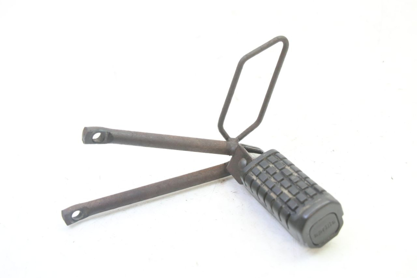 photo de PLATINE CALE PIED ARRIERE GAUCHE APRILIA ETX 125 (1998 - 2002)