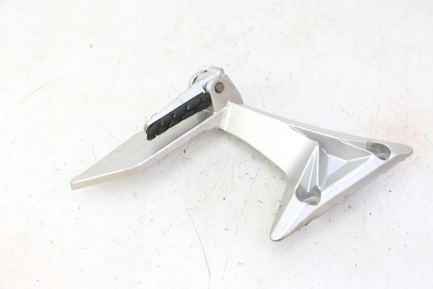 photo de PLATINE CALE PIED ARRIERE GAUCHE STAHO FH 50 (2018 - 2019)