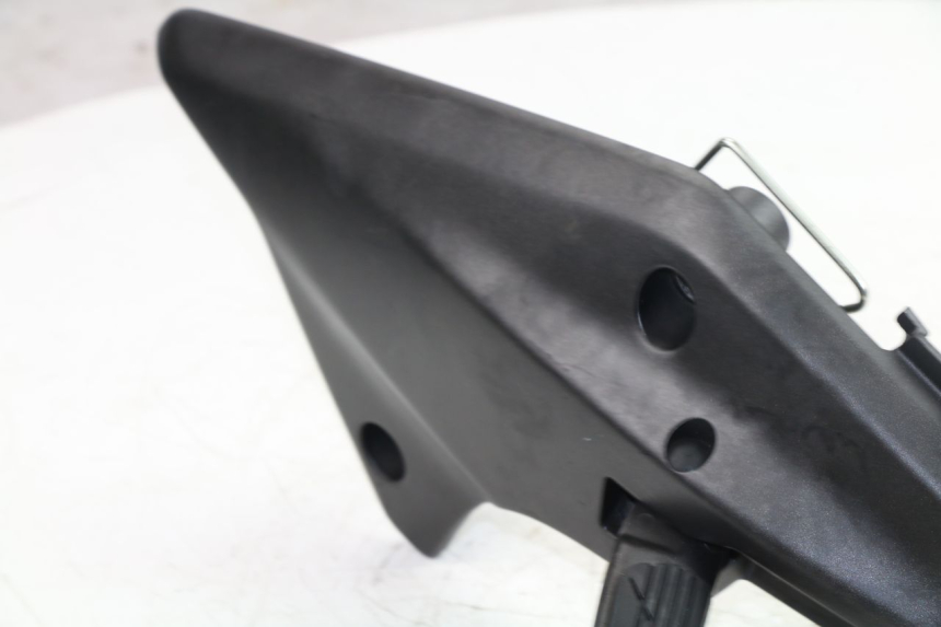 photo de PLATINE CALE PIED ARRIERE GAUCHE HONDA FJS SILVER WING SILVERWING 400 (2005 - 2008)